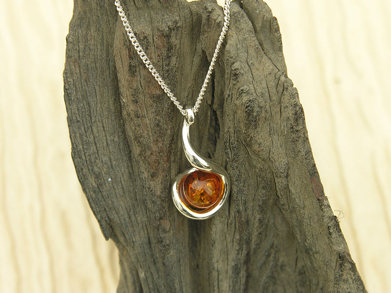 Amber Round Drop Necklace