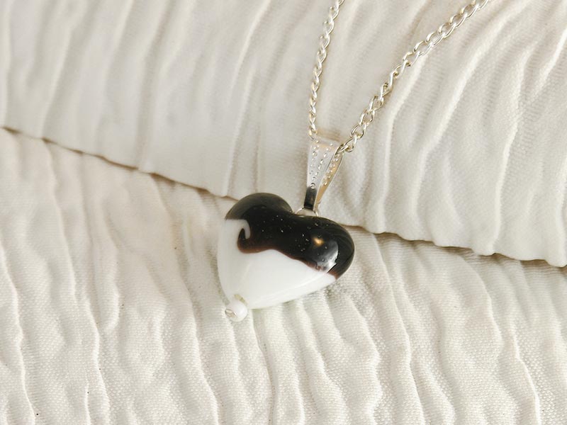 Emotions Necklace Black