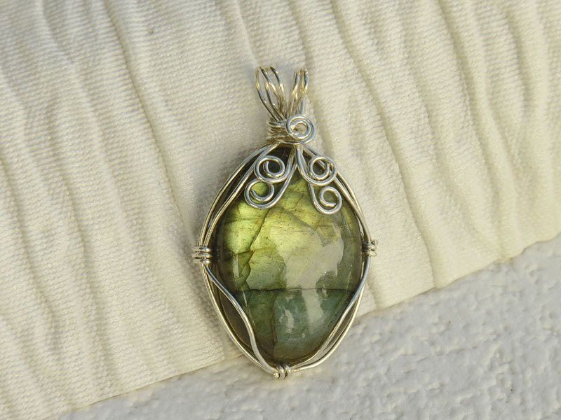 Labradorite Small Pendant