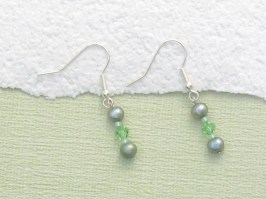 Pearl Drop Earrings Peridot