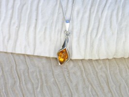 Amber Calla Lily Necklace