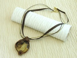 Caramel Swirl Pendant