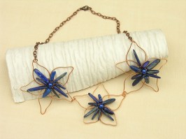 Daisy Chain Lapis Lazuli Necklace