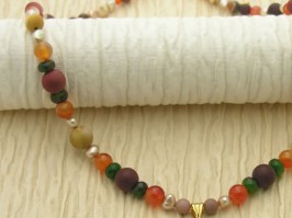 Desert Haze Necklace Close up