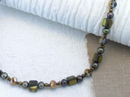 Golden Shimmer A Shine Necklace