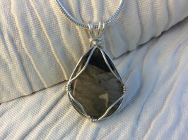 Labradorite Faceted Teardrop Necklace.3