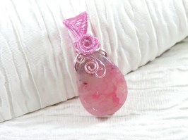 Marguerite Pendant