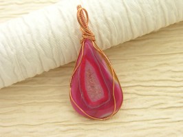 Mesmeric Pendant