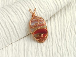 Shifting Sands Pendant