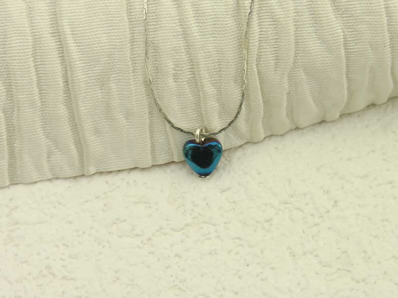 Silky Fallen Heart Necklace